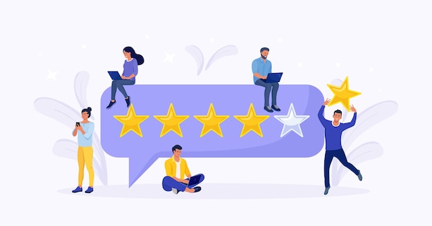 Clientes dando comentarios sobre la computadora portátil, hombre con estrella de revisión sobre su cabeza. Calificación de cinco estrellas. Clientes que eligen el nivel de satisfacción. Concepto de reputación y calidad y calificación