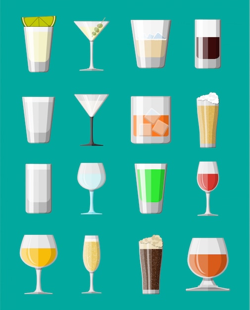 Colección de bebidas alcohólicas en vasos.
