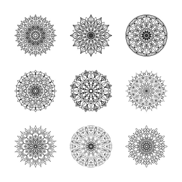Colecciones Decoración de mandala dibujada a mano en ornamento étnico oriental garabato