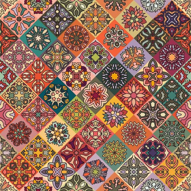 Colorido vintage de patrones sin fisuras con elementos florales y mandala. Fondo dibujado a mano.