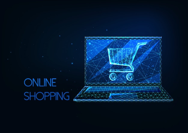Concepto de compras en línea futurista con computadora portátil poligonal baja y brillante y carrito de compras