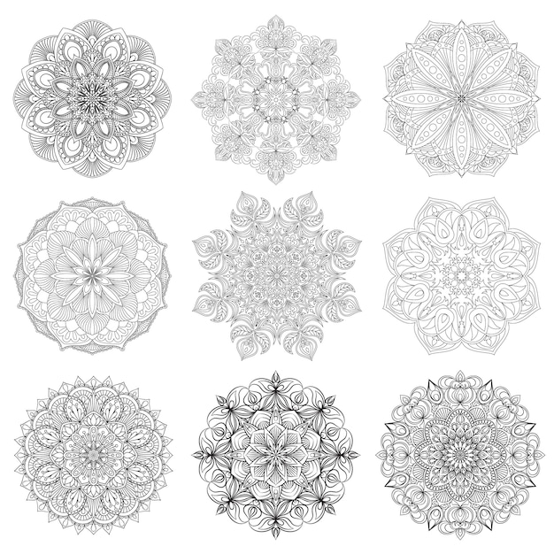 Conjunto de 9 mandala árabe de vector dibujado a mano sobre fondo blanco. decoracion etnica