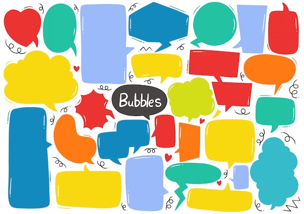 Conjunto de burbujas de discurso lindo en estilo doodle