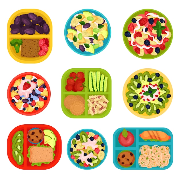 Conjunto de cuencos con ensaladas de frutas y loncheras con comida. Alimentación saludable. Sabrosos platos para el desayuno.