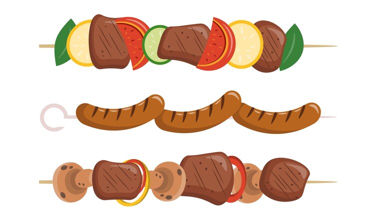 Vector conjunto de deliciosos kebabs en estilo de dibujos animados ilustración vectorial de varios kebabs con verduras pedazos de limón de carne tomates pepinos con salchichas setas y pimienta aislados en blanco