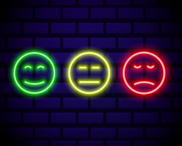 Conjunto de emoticonos de sonrisa de neón aislado en la pared de ladrillo oscuro. iconos de línea. emoticonos felices e infelices. conjunto de emoji. conjunto de emoji de colores.