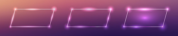 Conjunto de marcos de neón con efectos brillantes Conjunto de tres marcos rectangulares de neón con efectos brillantes sobre un fondo púrpura Conjunto de techno brillante vacío Ilustración vectorial