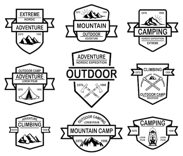 Conjunto de plantillas de emblema de campamento de montaña.