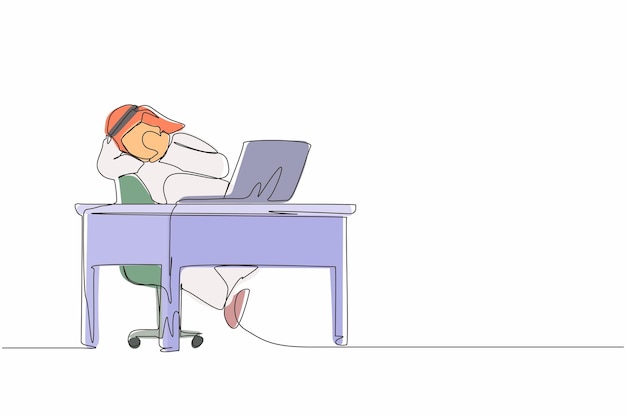 Continuo dibujando una línea hombre árabe asustado gerente mirando la pantalla de la computadora portátil hombre conmocionado