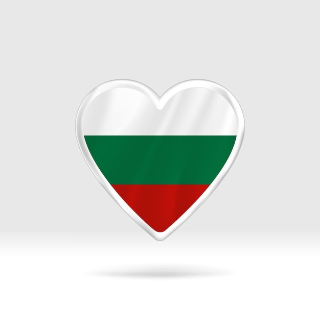 Corazón de la bandera de Bulgaria. Estrella de botón plateado y plantilla de bandera. Fácil edición y vector en grupos.