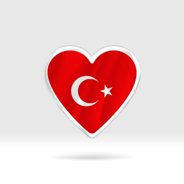 Corazón de la bandera de Turquía. Corazón de botón plateado y plantilla de bandera. Fácil edición y vector en grupos.