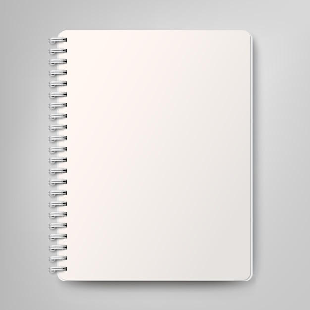 Cuaderno espiral realista en blanco, aislado sobre fondo blanco.