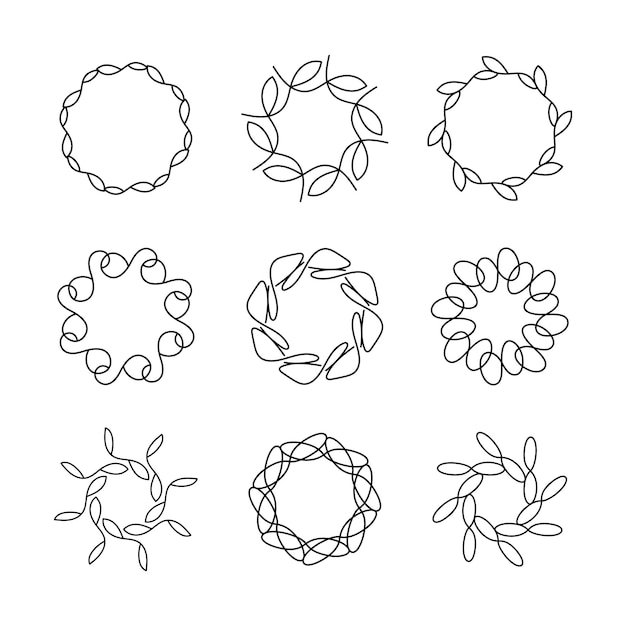 Decoración artística de forma floral redonda y estética aislada