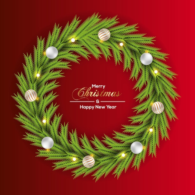 Decoración de corona navideña con rama de pino y bola blanca navideña