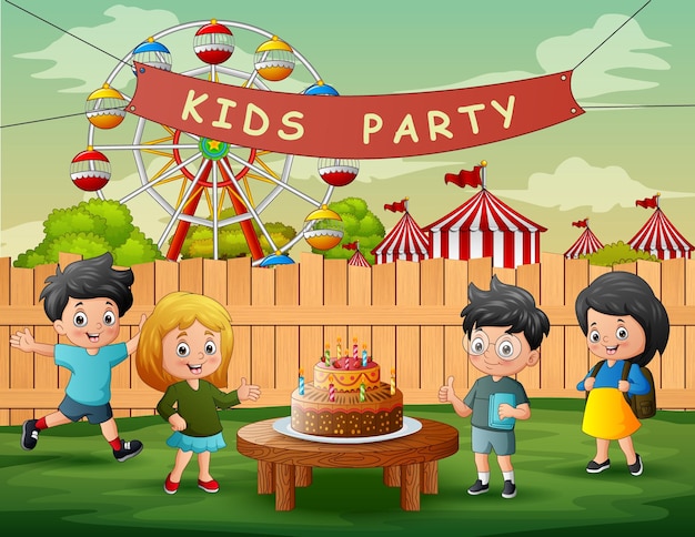 Dibuja a los niños en una fiesta de cumpleaños en el patio trasero