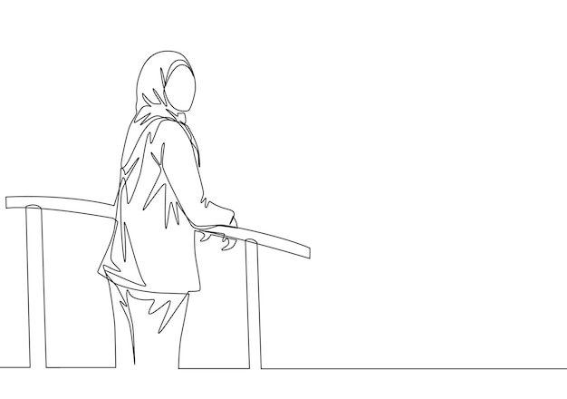 Dibujo de una sola línea de la joven belleza muslimah con pañuelo en la cabeza de pie en la cerca mirando el paisaje