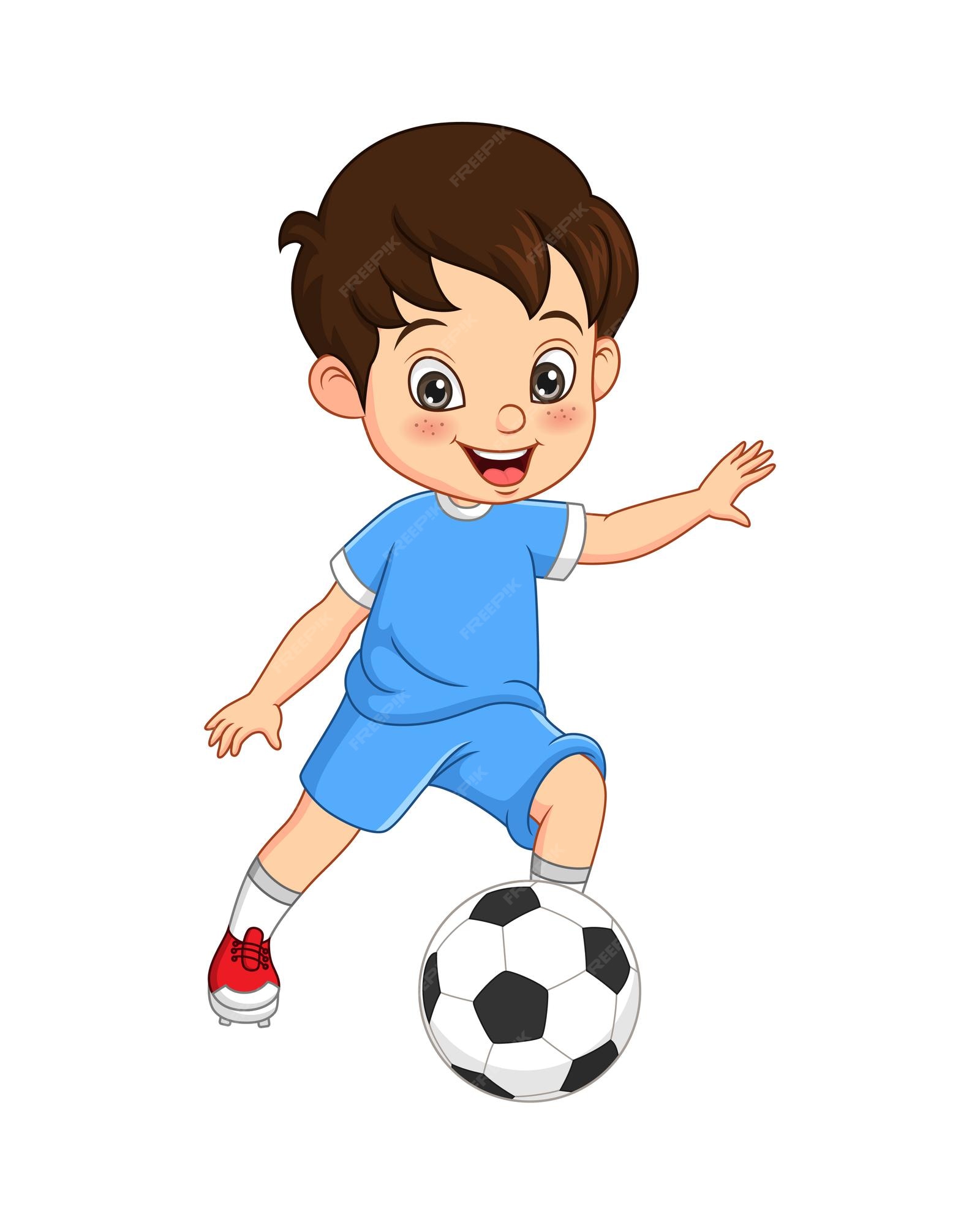 Dibujos animados de niño pequeño jugando al fútbol sobre fondo blanco |  Vector Premium