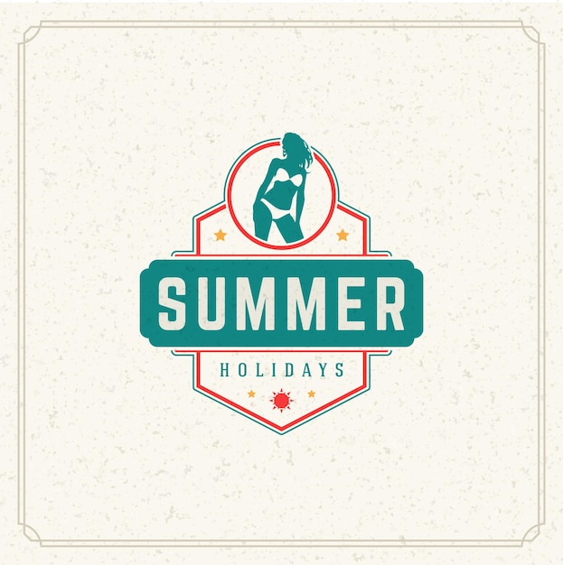Diseño de etiqueta de tipografía de vacaciones de verano sobre fondo de papel con textura grunge