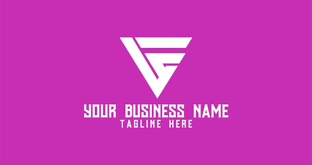 Diseño del logotipo en forma triangular