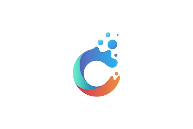Diseño de logotipo de letra C con elemento agua en un diseño degradado colorido