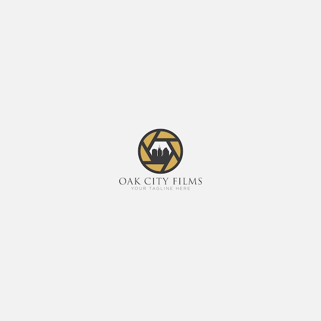 Diseño de logotipo de película gold and oak city con cámara