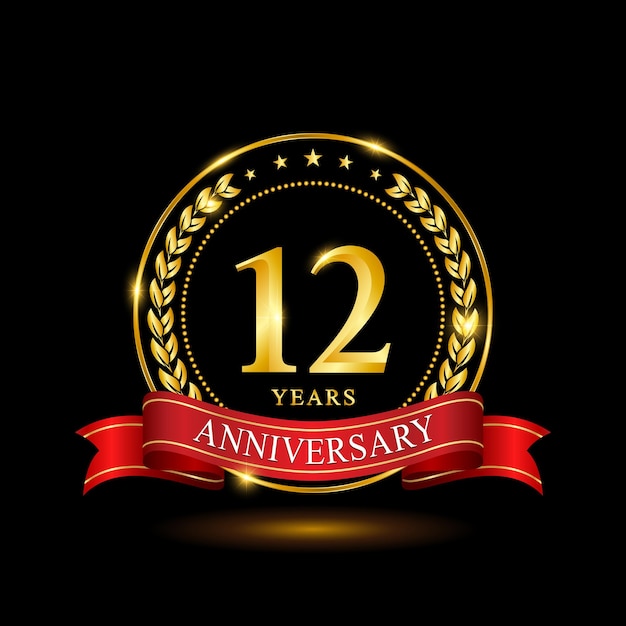 Diseño de plantilla de aniversario de 12 años con anillo brillante y corona de laurel de cinta roja aislada en vector de logotipo de fondo negro