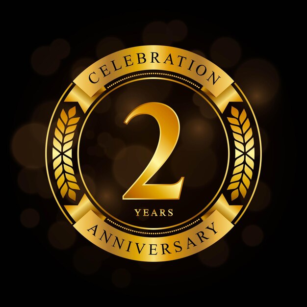 Diseño de plantilla de celebración de aniversario de 2 años con anillo brillante y corona de laurel de cinta dorada aislada en vector de logotipo de fondo negro