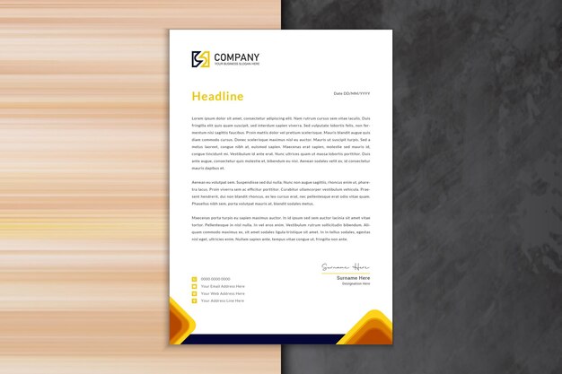 Diseño de plantilla de membrete creativo amarillo