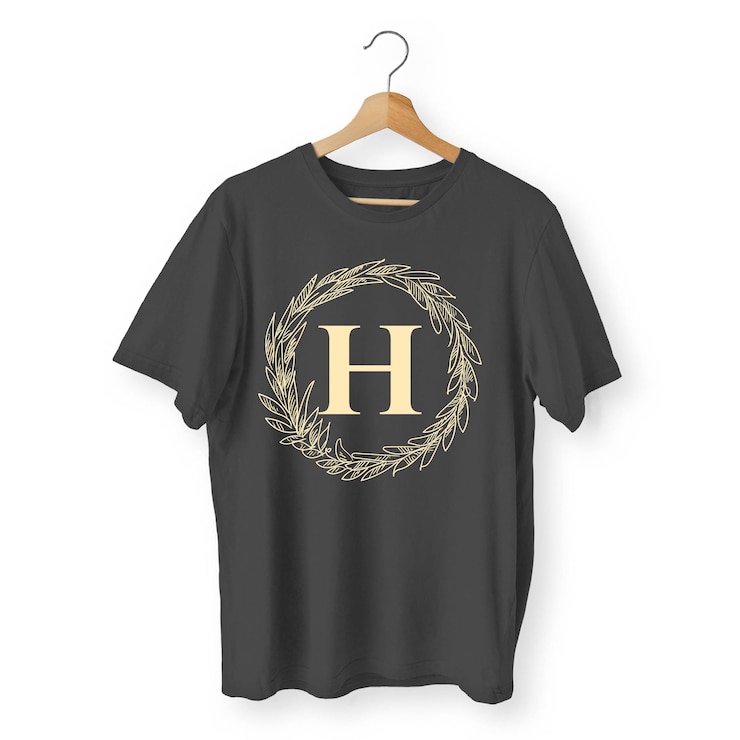 Vector diseño sencillo de camiseta negra