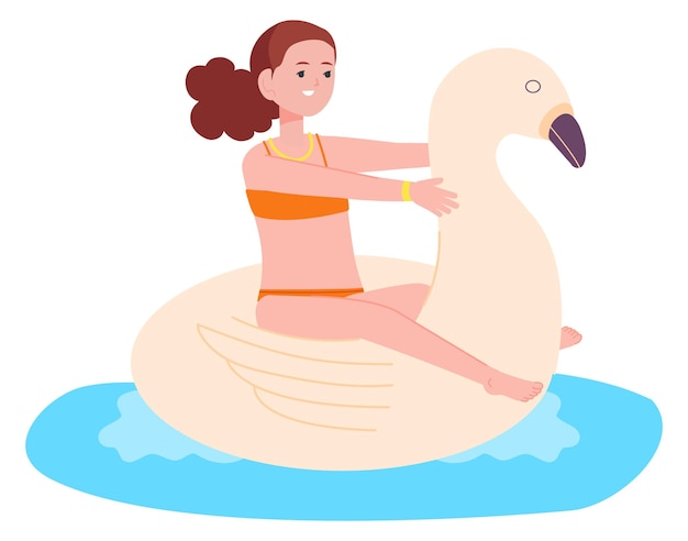 Diversión de verano para niños nadando en el agua con un anillo inflable