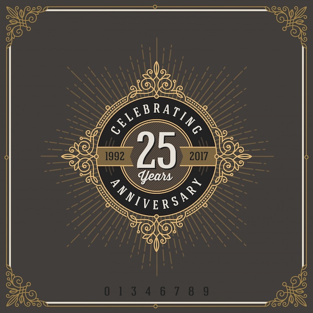 Emblema del logotipo de aniversario vintage con florituras elementos ornamentales caligráficos.- Ilustración