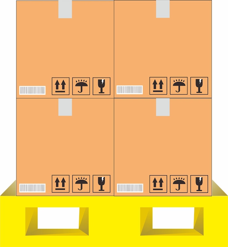 Vector envases de cartón de carga de hasta 4 cajas en paletas de plástico amarillas
