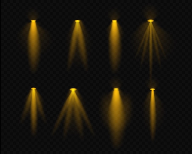 Establezca rayos de focos dorados realistas que se asemejen a lámparas aéreas y luces de proyector con brillo suave y rayos de luz en un fondo transparente Ideales para resaltar y efectos decorativos