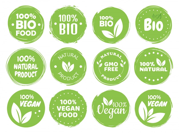 Etiquetas y etiquetas de logotipo de comida vegana. Eco vegetariano, concepto verde producto natural. Ilustración dibujada a mano.