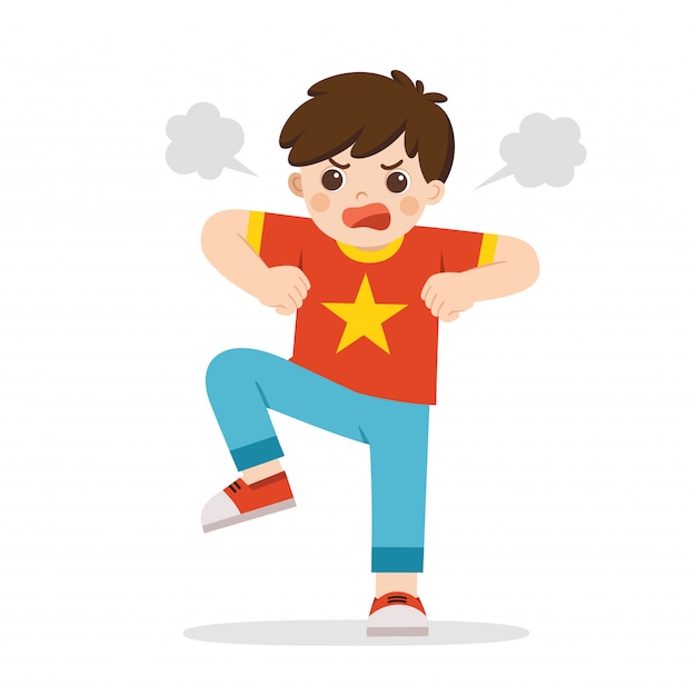 Expresión enojada El niño está expresando enojo. Niño enojado de pie en una pose frunciendo el ceño, gritando, sonriendo y bombeando puños. Bullying niño.