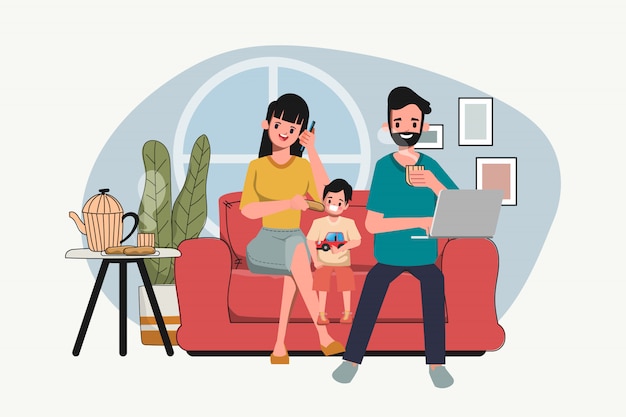 Vector familias viendo las noticias en casa. quédate en casa y ponte al día con las noticias con sus computadoras portátiles y teléfonos.