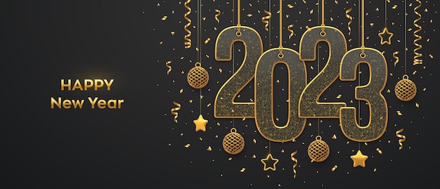 Feliz Año Nuevo 2023 Colgando de cuerdas doradas números 2023 con brillantes estrellas metálicas 3D bolas y confeti sobre fondo negro Plantilla de banner de tarjeta de felicitación de Año Nuevo Ilustración vectorial realista
