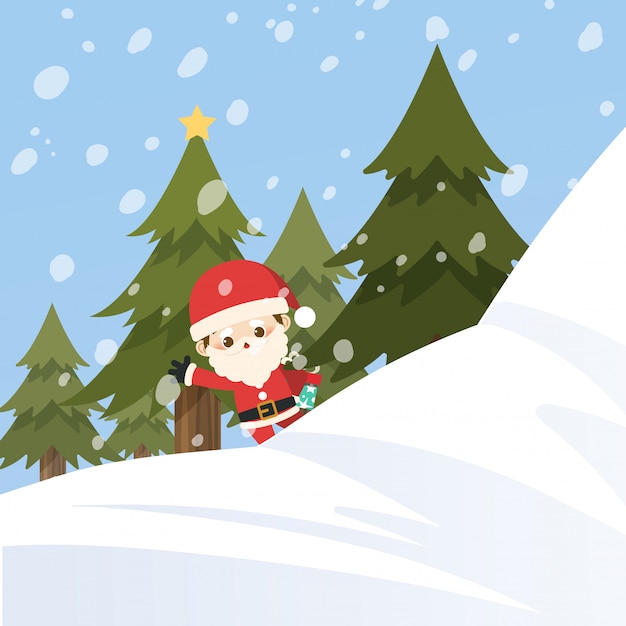 Feliz Navidad, poco Papá Noel detrás de la montaña de la nieve.