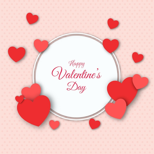 Feliz tarjeta de felicitación del Día de San Valentín con corazones de papel rojo decorados en fondo de patrón de puntos rosados pastel