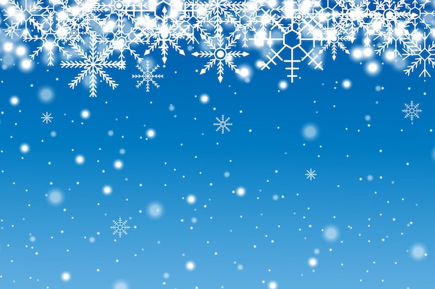 Fondo natural de Navidad de invierno con copos de nieve fuertes en el cielo en diferentes formas