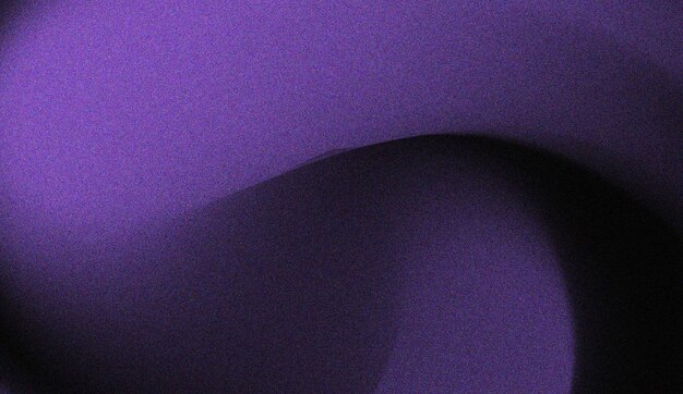 Fondo de textura suave y granulada púrpura con efecto de luz y sombra abstractos para el diseño creativo