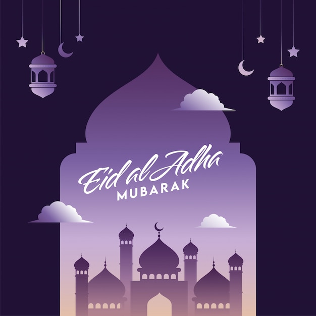 Fuente Eid Al Adha Mubarak con mezquita, colgantes lunas crecientes, linternas y estrellas decoradas sobre fondo púrpura.