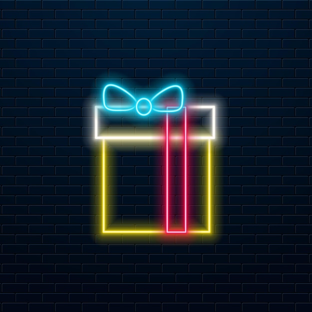 Futurista caja de regalo luminescente con cristales poligonales en un fondo celestial del cielo nocturno Celebrat