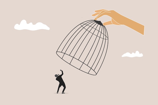 Gran mano capturando empresario con jaula de pájaros concepto de estancamiento empresarial sin limitación de crecimiento en el desarrollo de la carrera castigo sin libertad en los negocios