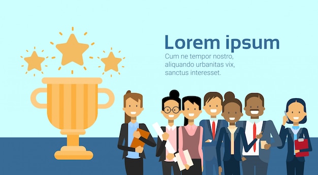 Vector grupo de exitosos empresarios ganadores sobre el fondo de la copa de oro