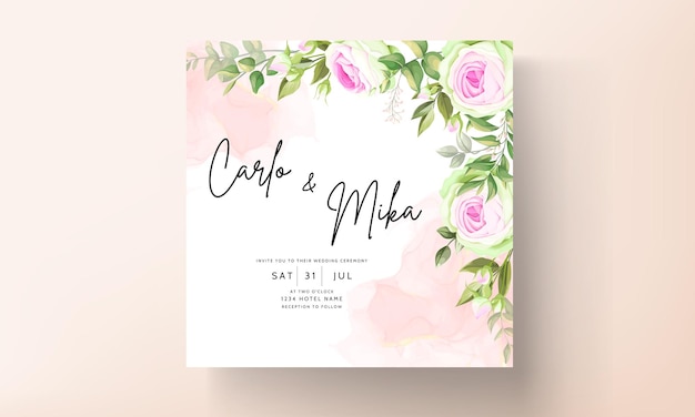 Hermosa tarjeta de invitación de boda floral y hojas