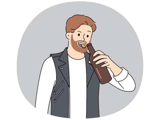Hombre brutal abre una botella de cerveza con los dientes y sonríe sufriendo de adicción al alcohol