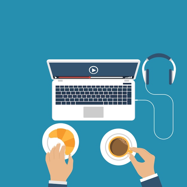 Hombre con una taza de café y un croissant viendo un video en una computadora portátil Vector de diseño plano Video strea