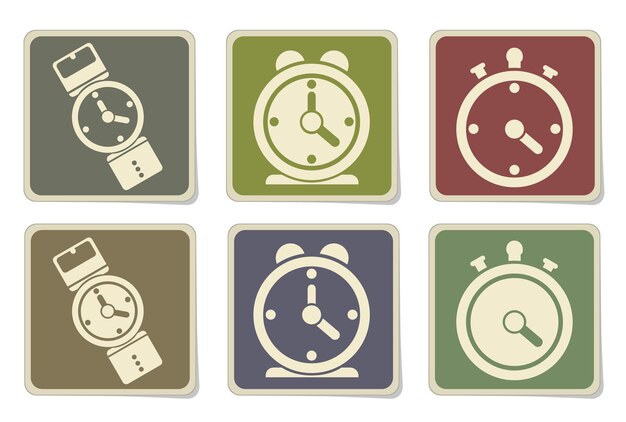 Iconos de reloj en etiquetas de cartón