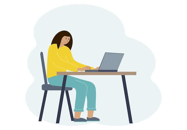 Ilustración de vector de una mujer en un espacio de trabajo con una computadora portátil. Concepto de educación o trabajo en línea